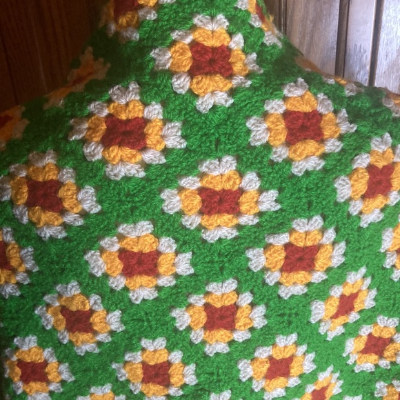 Vintage granny square wrap shawl - Picture 3 of 4